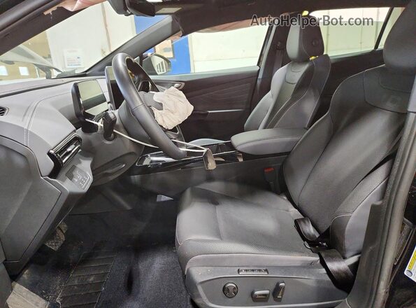 1V2WSPE87RC009820 2024 VOLKSWAGEN ID.4 Черный Вид салона спереди
