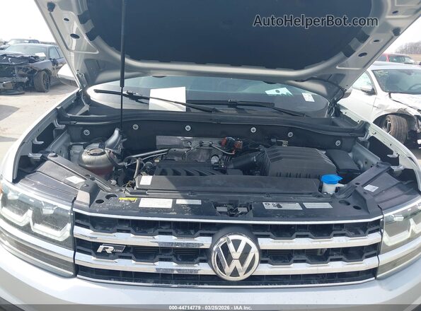 1V2XR2CA5KC609265 2019 VOLKSWAGEN ATLAS Серебряный Вид сзади