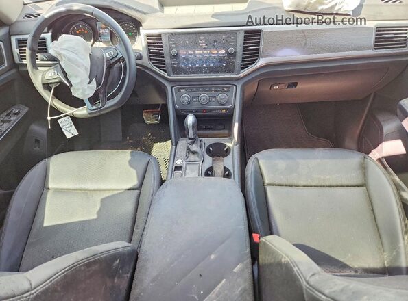 1V2YR2CAXKC558561 2019 VOLKSWAGEN ATLAS Белый Вид панели приборов