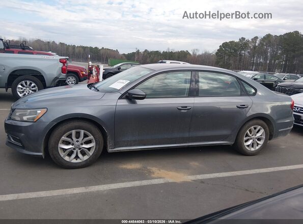 1VWAA7A37JC029902 2018 VOLKSWAGEN PASSAT Gray Widok wnętrza 360 stopni