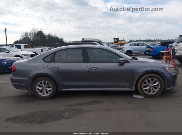 1VWAA7A37JC029902 2018 VOLKSWAGEN PASSAT Gray Widok wnętrza z tyłu