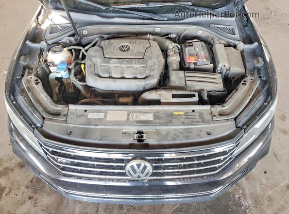 1VWAA7A37JC044240 2018 VOLKSWAGEN PASSAT Черный Вид задней части салона