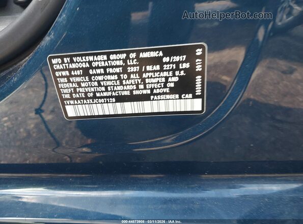 1VWAA7A3XJC007120 2018 VOLKSWAGEN PASSAT Blue Widok komory silnika