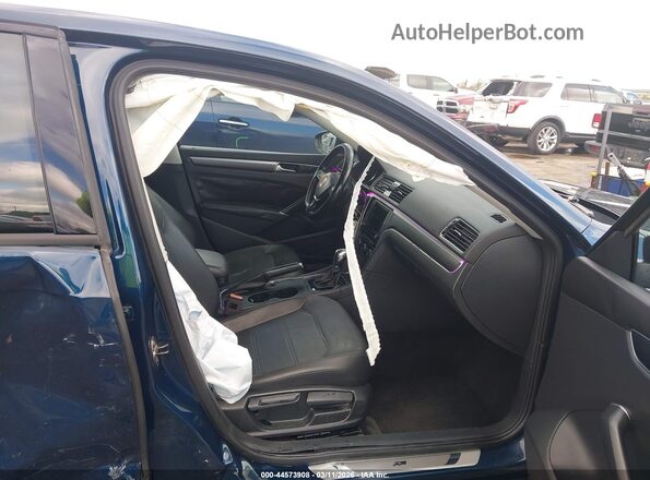 1VWAA7A3XJC007120 2018 VOLKSWAGEN PASSAT Blue Widok wnętrza z przodu
