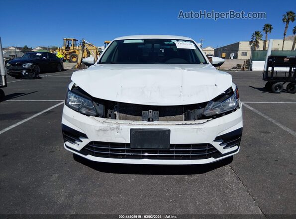 1VWAS7A36GC056451 2016 VOLKSWAGEN PASSAT White Widok z przodu