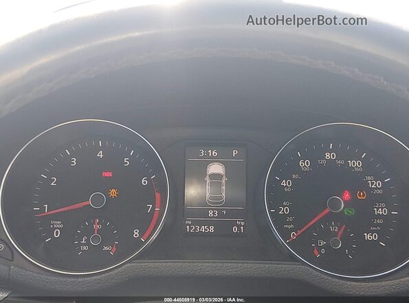1VWAS7A36GC056451 2016 VOLKSWAGEN PASSAT White Widok tylnych siedzeń