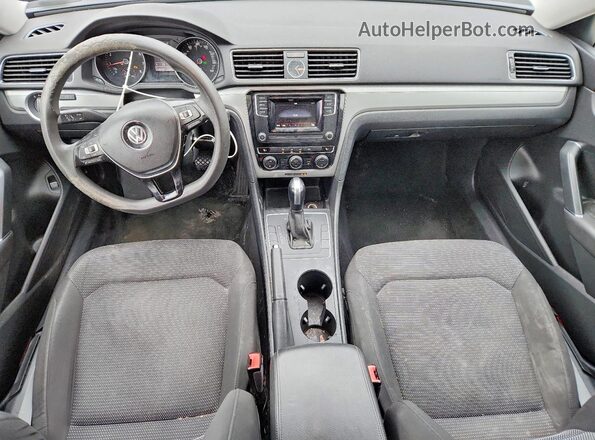 1VWAT7A32GC049719 2016 VOLKSWAGEN PASSAT Черный Вид панели приборов