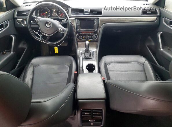 1VWBA7A30JC009530 2018 VOLKSWAGEN PASSAT Blue Vista del salpicadero