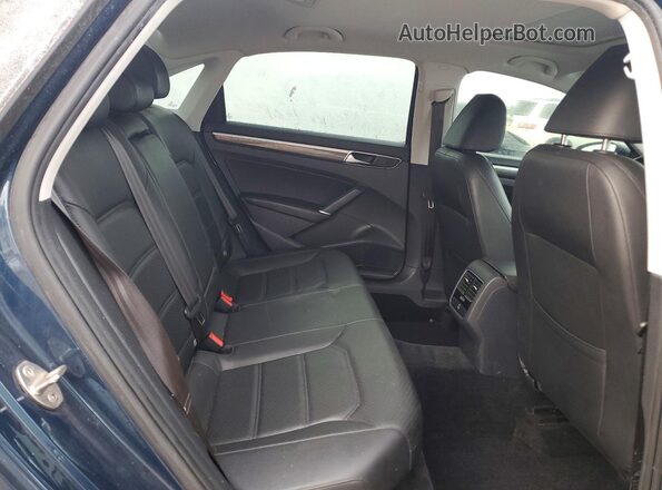 1VWBA7A30JC009530 2018 VOLKSWAGEN PASSAT Blue Vista de los asientos traseros
