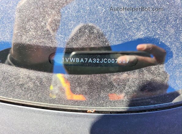 1VWBA7A32JC007987 2018 VOLKSWAGEN PASSAT Угольный Вид подкапотного пространства