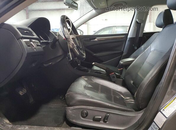1VWBS7A37GC012589 2016 VOLKSWAGEN PASSAT Серый Вид салона спереди