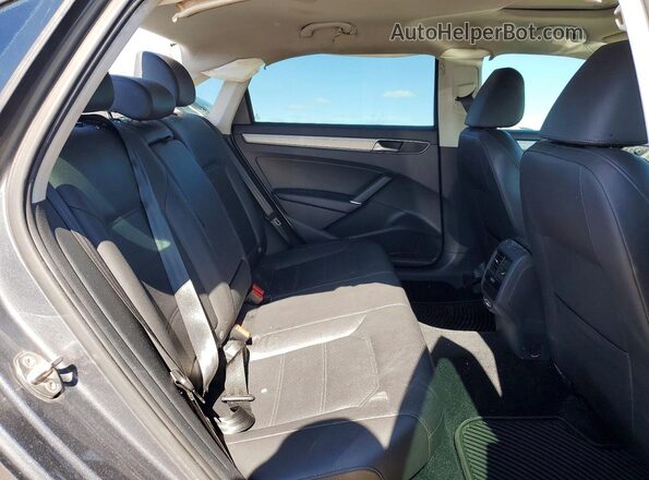 1VWLA7A32KC010457 2019 VOLKSWAGEN PASSAT Серый Вид задних сидений