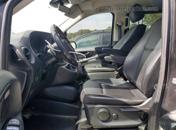 WD4PG2EE4J3366396 2018 MERCEDES-BENZ METRIS Черный Вид панели приборов