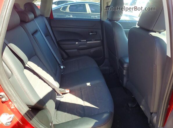 JA4ARUAU7TU005559 2026 MITSUBISHI OUTLANDER Red Widok komory silnika