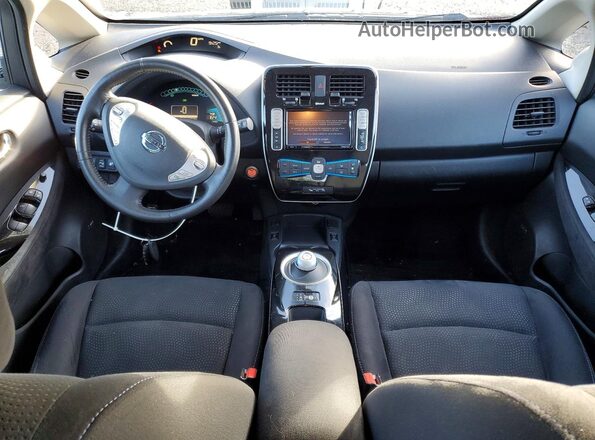 1N4BZ0CP9GC312422 2016 NISSAN LEAF White Widok deski rozdzielczej