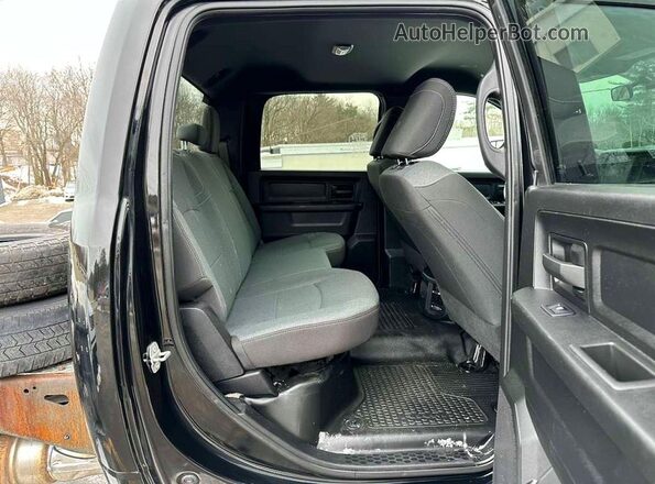 3C7WRTCL6NG277362 2022 RAM 3500 Black Widok tylnych siedzeń