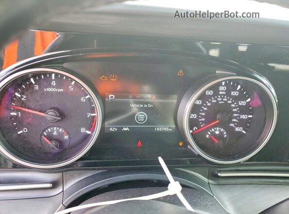 KNDNE5H38N6082034 2022 KIA CARNIVAL Красный Вид задних сидений