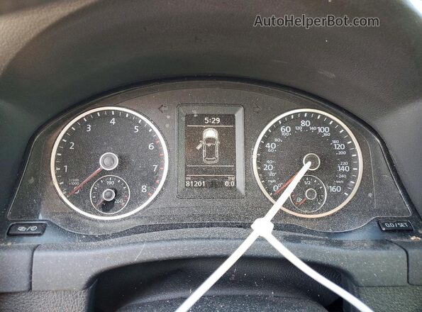 WVGAV7AX3HK054124 2017 VOLKSWAGEN TIGUAN Белый Вид задних сидений