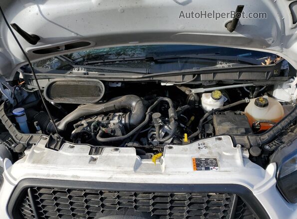 1FMZK1Y86NKA59689 2022 FORD PASSENGER White Вид салону спереду