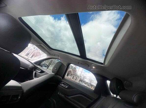 SADCK2FN9JA296349 2018 JAGUAR F-PACE White Widok naklejki z numerem VIN