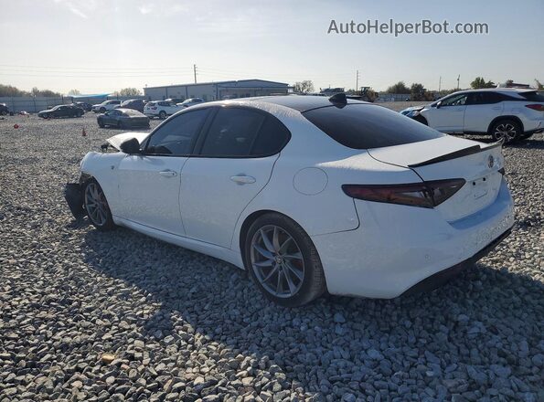 ZARFAMBN4R7679997 2024 ALFA ROMEO GIULIA Белый Задняя правая четверть
