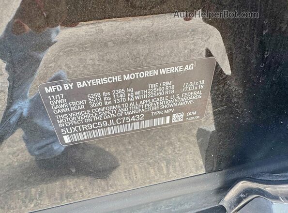 5UXTR9C59JLC75432 2018 BMW X3 Зеленый 