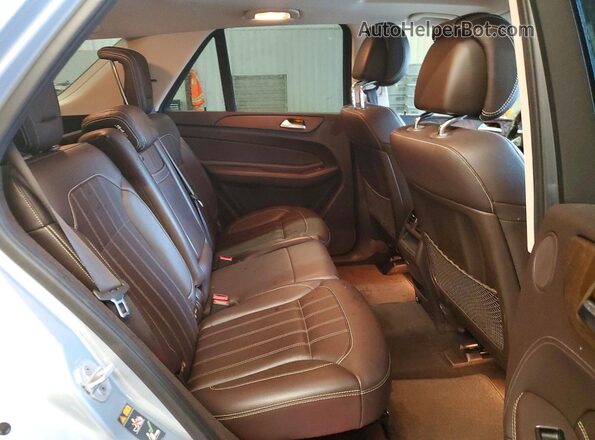4JGDA5HB3GA704520 2016 MERCEDES-BENZ GLE Серебряный Вид задней части салона