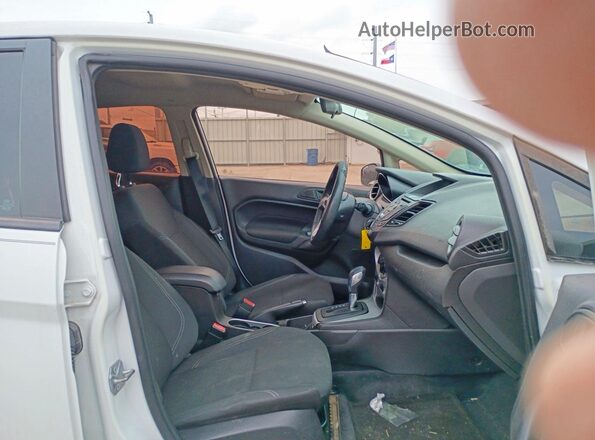 3FADP4BJ2KM110600 2019 FORD FIESTA White Вид спереду