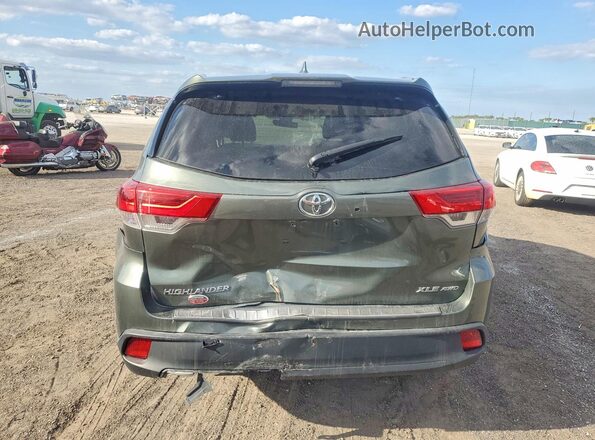 5TDJZRFH3KS702826 2019 TOYOTA HIGHLANDER Gray უკანა ხედი