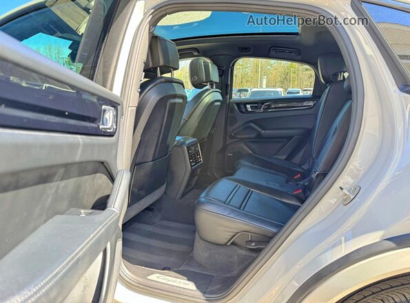 WP1BA2AY6PDA25539 2023 PORSCHE CAYENNE Gray Widok deski rozdzielczej