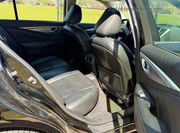 JN1EV7AP7JM363596 2018 INFINITI Q50 Черный Вид салона спереди