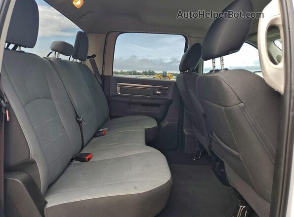 1C6RR7TT6MS521432 2021 RAM 1500 Белый Вид задней части салона