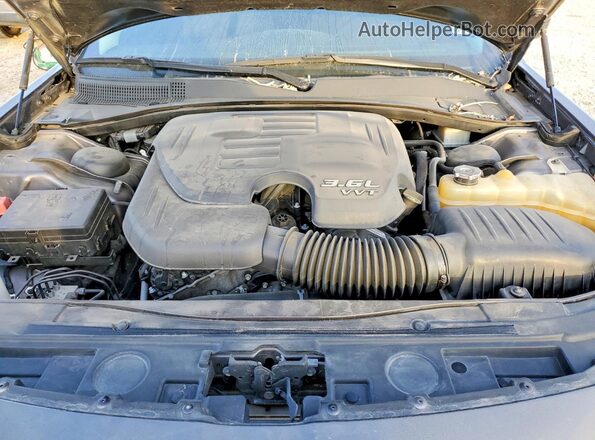 2C3CCAAG0KH582660 2019 CHRYSLER 300 Серый Вид задней части салона