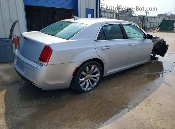 2C3CCAAG0KH648365 2019 CHRYSLER 300 Серебряный Задняя правая четверть