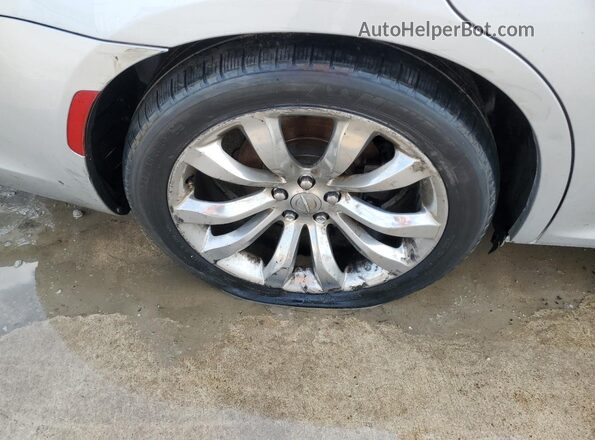 2C3CCAAG0KH648365 2019 CHRYSLER 300 Серебряный 