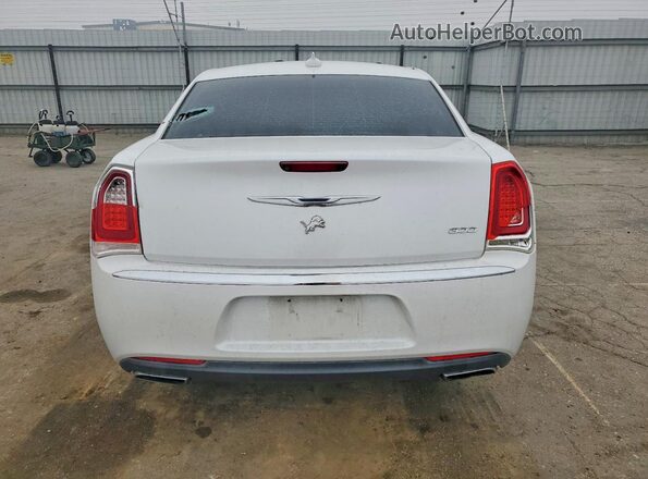 2C3CCAAG4GH106399 2016 CHRYSLER 300 White Widok z tyłu
