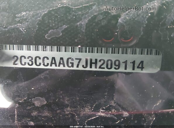 2C3CCAAG7JH209114 2018 CHRYSLER 300 Бордовый Вид подкапотного пространства