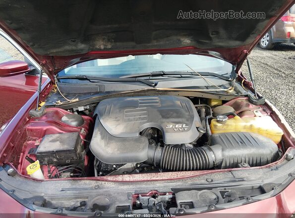 2C3CCAAG7JH209114 2018 CHRYSLER 300 Бордовый Вид сзади