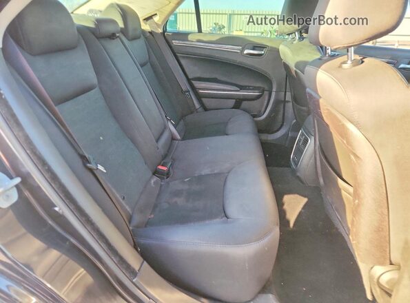 2C3CCAAG7KH679161 2019 CHRYSLER 300 Blue Vista de los asientos traseros
