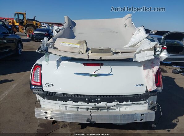 2C3CCAAG8KH727184 2019 CHRYSLER 300 Белый 