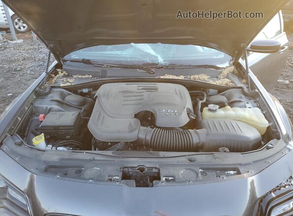 2C3CCABG1KH628656 2019 CHRYSLER 300 Gray Rear interior view