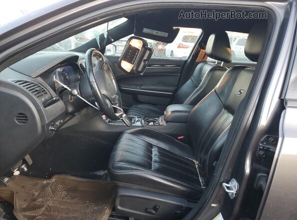 2C3CCABG1KH628656 2019 CHRYSLER 300 Gray Front interior view