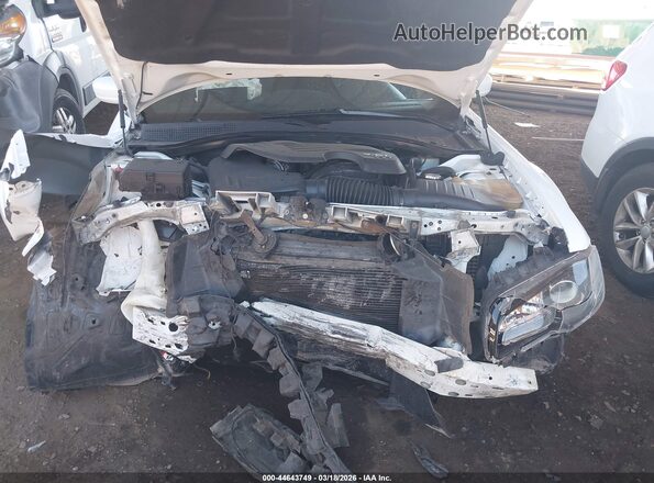 2C3CCABG3KH697851 2019 CHRYSLER 300 Белый Вид сзади