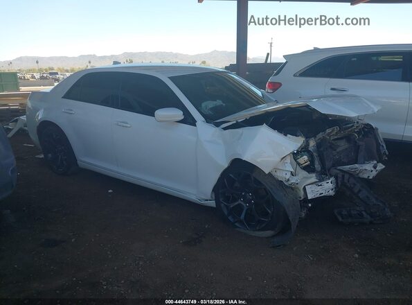2C3CCABG3KH697851 2019 CHRYSLER 300 Белый Панорамный вид салона 360°