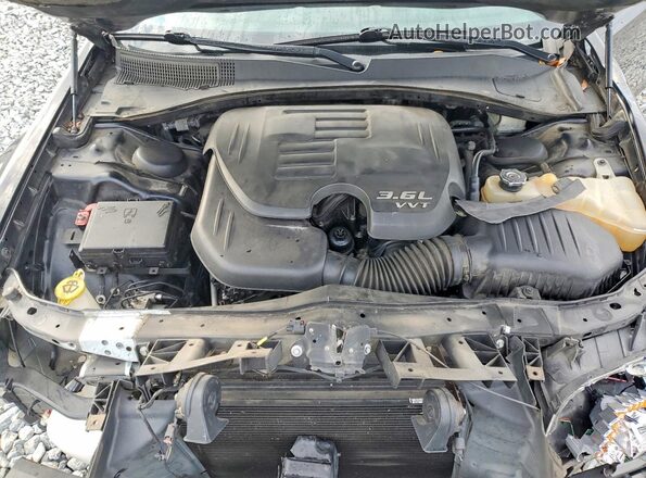 2C3CCABG5HH588154 2017 CHRYSLER 300 Black Widok wnętrza z tyłu