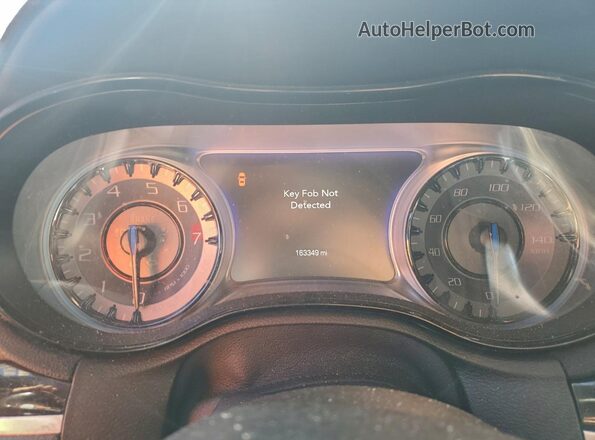 2C3CCABG5KH559437 2019 CHRYSLER 300 Серый Вид щитка приборов