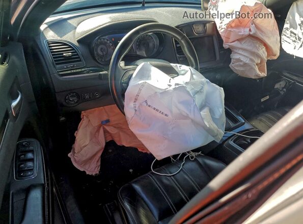 2C3CCABG5KH559437 2019 CHRYSLER 300 Серый Вид панели приборов