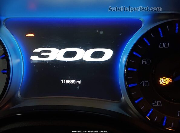2C3CCABG6HH624174 2017 CHRYSLER 300 Белый 