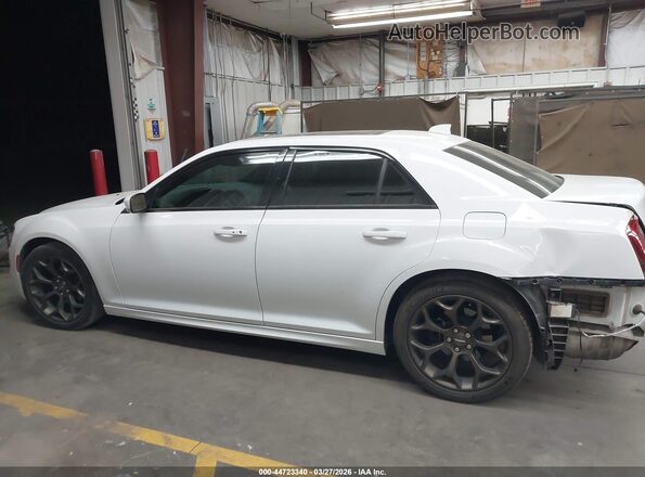 2C3CCABG6HH624174 2017 CHRYSLER 300 Белый Панорамный вид салона 360°