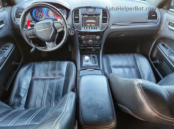 2C3CCABT0NH190925 2022 CHRYSLER 300 Черный Вид панели приборов